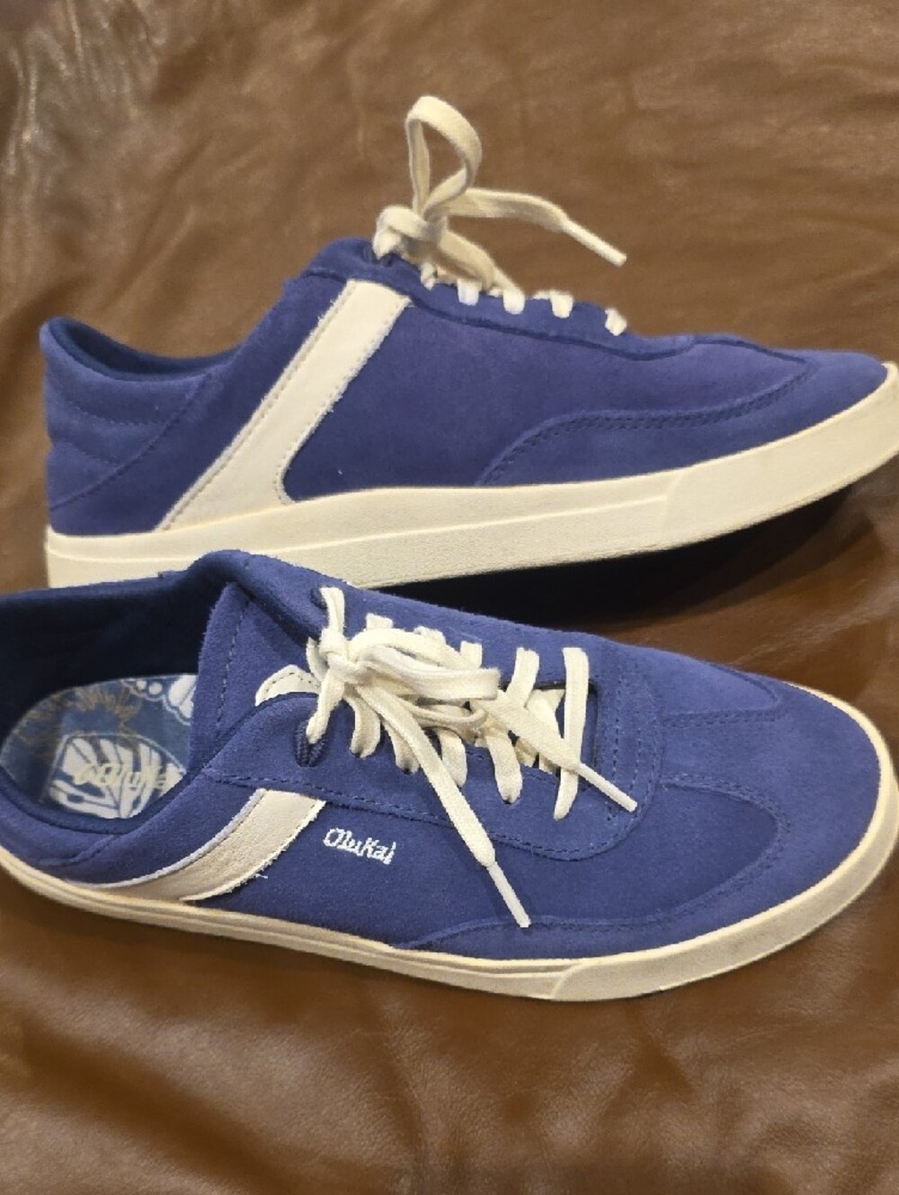 OluKai Womens Ha'upu Navy/White Suede Sneakers Sz 8/38 - Picture 2 of 8